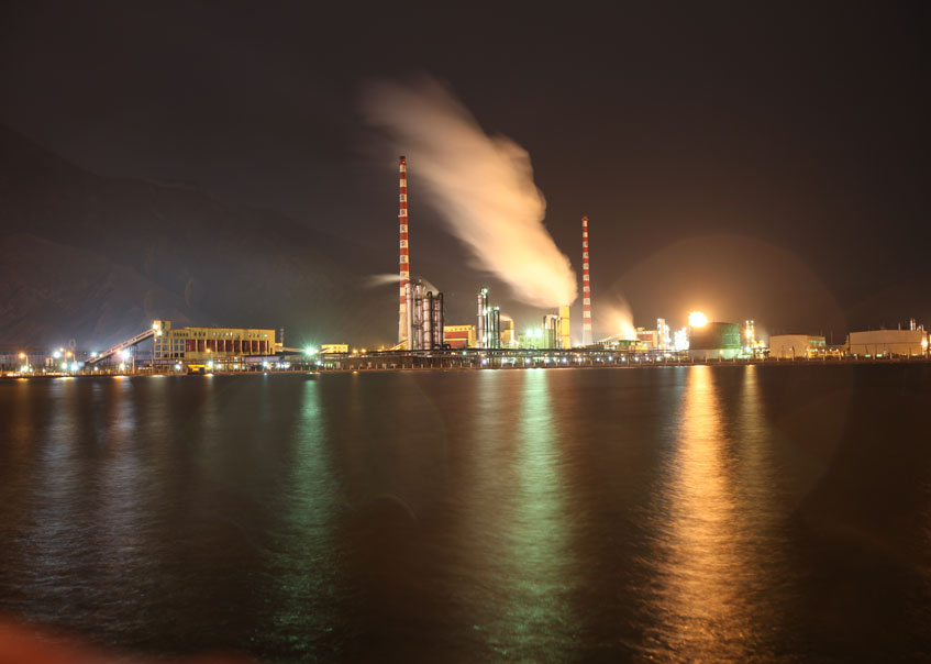 青海集團(tuán)烏蘭煤化夜景